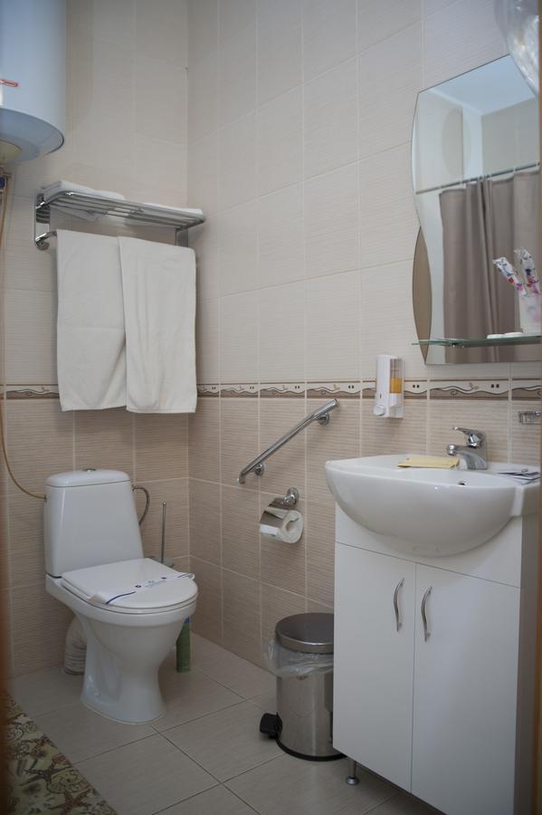 Hotel Bilyj Rojal Zaporizhia Exterior foto